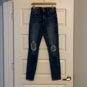 Levi’s 721 High Rise Skinny Jean